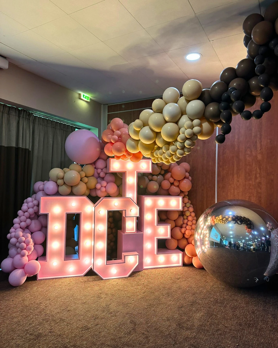 lettres-lumineuses-xxl-loire.png